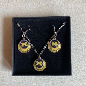 University of Michigan Necklace/Earring Set